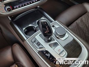 BMW 7-Series 745e i퍼포먼스 Design Pure Excellence 2021 года из Южной Кореи