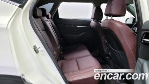 Kia Seltos Бензин 1.6 Turbo 2WD 2021 года из Южной Кореи