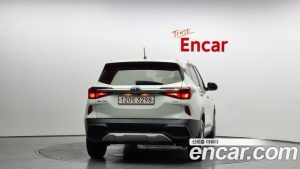 Kia Seltos Бензин 1.6 Turbo 2WD 2022 года из Южной Кореи