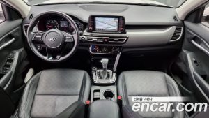 Kia Seltos Бензин 1.6 Turbo 2WD 2022 года из Южной Кореи