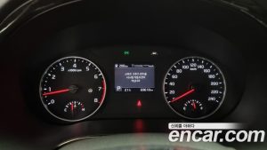 Kia Seltos Бензин 1.6 Turbo 2WD 2022 года из Южной Кореи