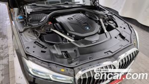 BMW 7-Series 740Li xDrive Design Pure Excellence 2020 года из Южной Кореи