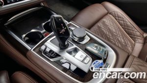 BMW 7-Series 740Li xDrive Design Pure Excellence 2020 года из Южной Кореи