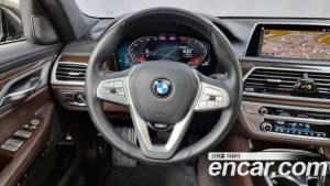 BMW 7-Series 740Li xDrive Design Pure Excellence 2020 года из Южной Кореи