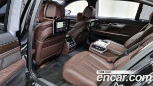 BMW 7-Series 740Li xDrive Design Pure Excellence 2020 года из Южной Кореи