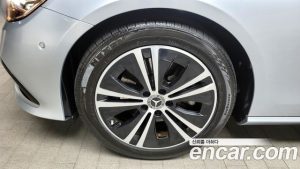 Mercedes-Benz E-Class E250 Avantgarde 2021 года из Южной Кореи