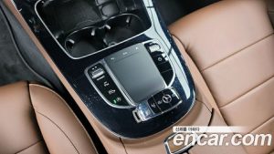 Mercedes-Benz E-Class E250 Avantgarde 2021 года из Южной Кореи