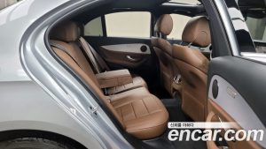 Mercedes-Benz E-Class E250 Avantgarde 2021 года из Южной Кореи