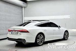 Audi A7 50 TDI 4WD Premium 2020 года из Южной Кореи