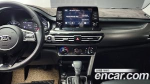 Kia Seltos Бензин 1.6 Turbo 2WD 2020 года из Южной Кореи