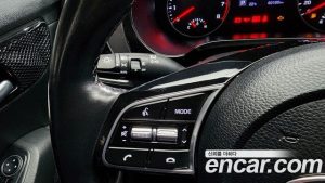 Kia Seltos Бензин 1.6 Turbo 2WD 2020 года из Южной Кореи