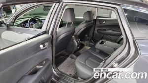 Kia K5 2.0 2020 года из Южной Кореи