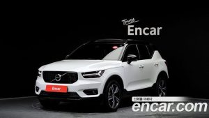 Volvo XC40 B4 R-디자인 2021 года из Южной Кореи