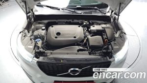 Volvo XC40 B4 R-디자인 2021 года из Южной Кореи