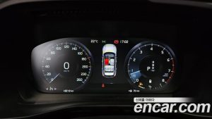 Volvo XC40 B4 R-디자인 2021 года из Южной Кореи