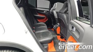 Volvo XC40 B4 R-디자인 2021 года из Южной Кореи