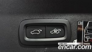 Volvo XC40 B4 R-디자인 2021 года из Южной Кореи