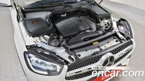 Mercedes-Benz GLC-Class GLC300 4MATIC Premium 2020 года из Южной Кореи