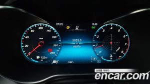 Mercedes-Benz GLC-Class GLC300 4MATIC Premium 2020 года из Южной Кореи