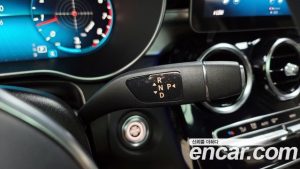 Mercedes-Benz GLC-Class GLC300 4MATIC Premium 2020 года из Южной Кореи
