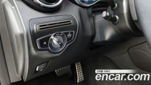 Mercedes-Benz GLC-Class GLC300 4MATIC Premium 2020 года из Южной Кореи