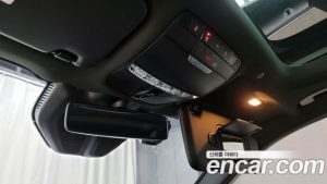 Mercedes-Benz GLC-Class GLC300 4MATIC Premium 2020 года из Южной Кореи
