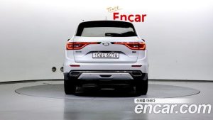 Renault-KoreaSamsung QM6 2.0 GDe Premiere 2WD 2020 года из Южной Кореи