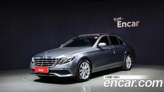 Mercedes-Benz E-Class E300 Exclusive 2019 года из Кореи