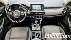 Kia Seltos Бензин 1.6 Turbo 2WD 2022 года из Южной Кореи