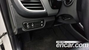 Kia Seltos Бензин 1.6 Turbo 2WD 2022 года из Южной Кореи