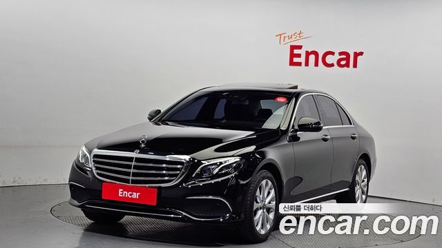 Mercedes-Benz E-Class E220d Exclusive 2019 года из Кореи