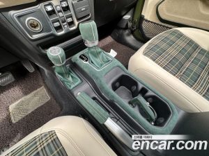 Jeep Wrangler 2.0 Overland 4Door Sahara Edition 2020 года из Южной Кореи