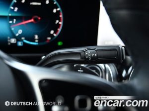 Mercedes-Benz GLB-Class GLB220 2021 года из Южной Кореи