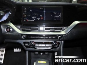 Kia Niro 1.6 HEV 2020 года из Южной Кореи