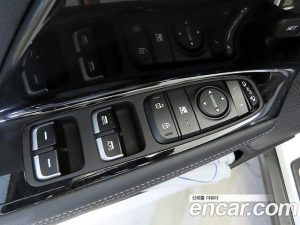 Kia Niro 1.6 HEV 2020 года из Южной Кореи