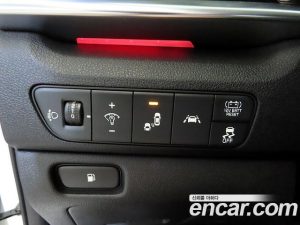 Kia Niro 1.6 HEV 2020 года из Южной Кореи