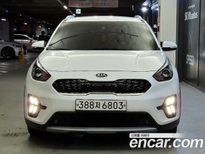 Kia Niro 1.6 HEV 2020 года из Южной Кореи