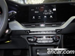 Kia Niro 1.6 HEV 2020 года из Южной Кореи