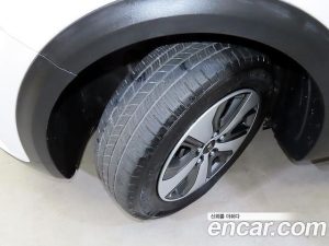 Kia Niro 1.6 HEV 2020 года из Южной Кореи