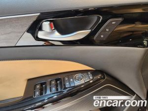 Kia K7 Signature 2020 года из Южной Кореи