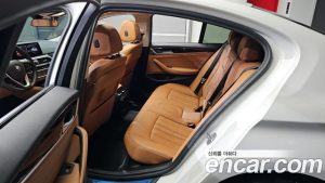 BMW 5-Series 520i Luxury 2020 года из Южной Кореи