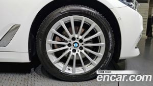 BMW 5-Series 520i Luxury 2020 года из Южной Кореи
