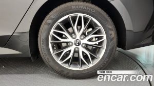 Kia K5 2.0 2021 года из Южной Кореи
