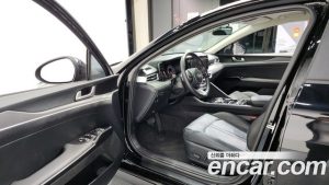 Kia K5 2.0 2021 года из Южной Кореи