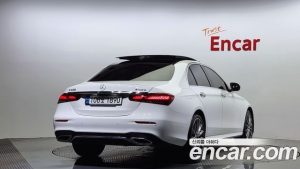Mercedes-Benz E-Class E350 4MATIC AMG Line 2021 года из Южной Кореи