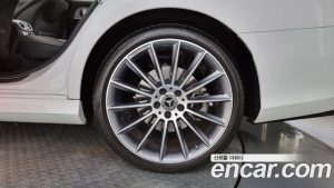 Mercedes-Benz E-Class E350 4MATIC AMG Line 2021 года из Южной Кореи