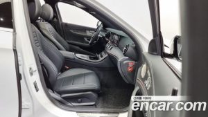 Mercedes-Benz E-Class E350 4MATIC AMG Line 2021 года из Южной Кореи
