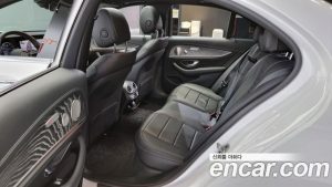 Mercedes-Benz E-Class E350 4MATIC AMG Line 2021 года из Южной Кореи