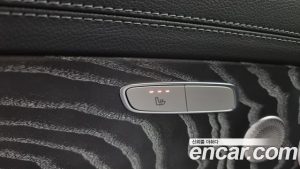 Mercedes-Benz E-Class E350 4MATIC AMG Line 2021 года из Южной Кореи