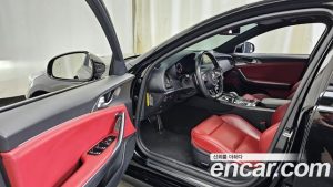 Kia Stinger 2.0 Turbo 2WD 2020 года из Южной Кореи